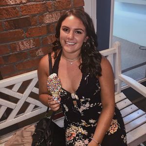 Meet your Posher, Julianna